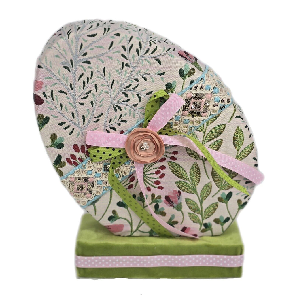 December Diamonds Floral Pattern Easter Egg Decoration