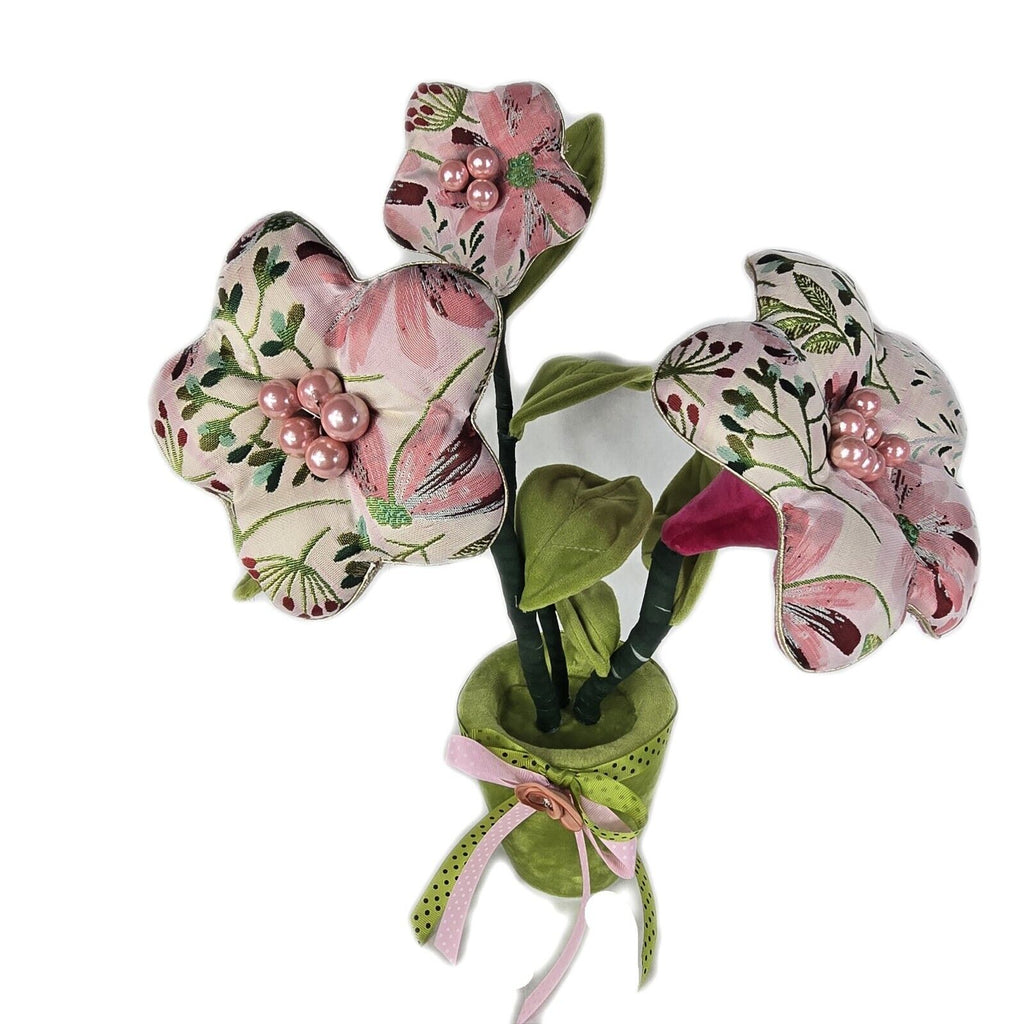 December Diamonds Flowerpot with Flowers