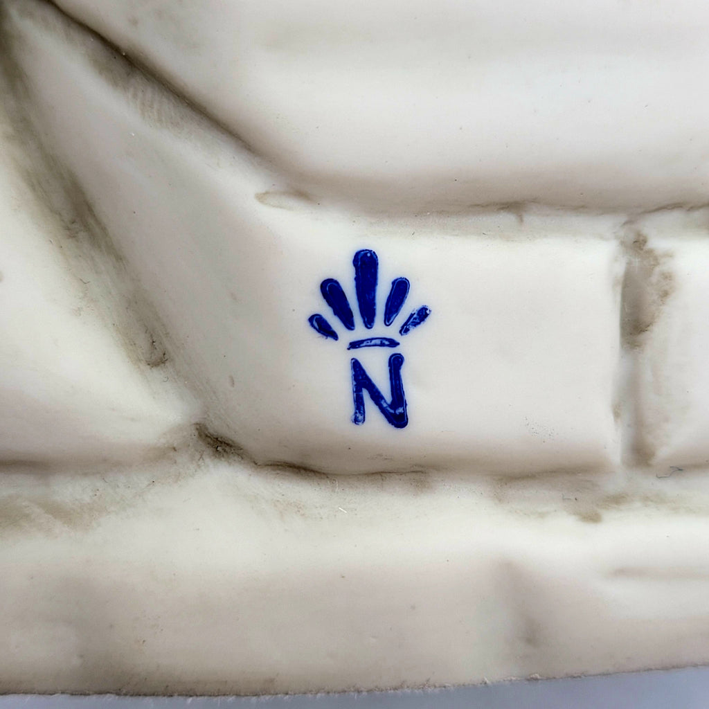 Giuseppe Armani Capodimonte Porcelain Nativity Made in Italy