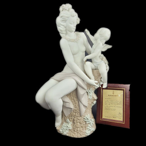Lladro Venus and Cupid 1392 Retired Signed Limited Edition Rare