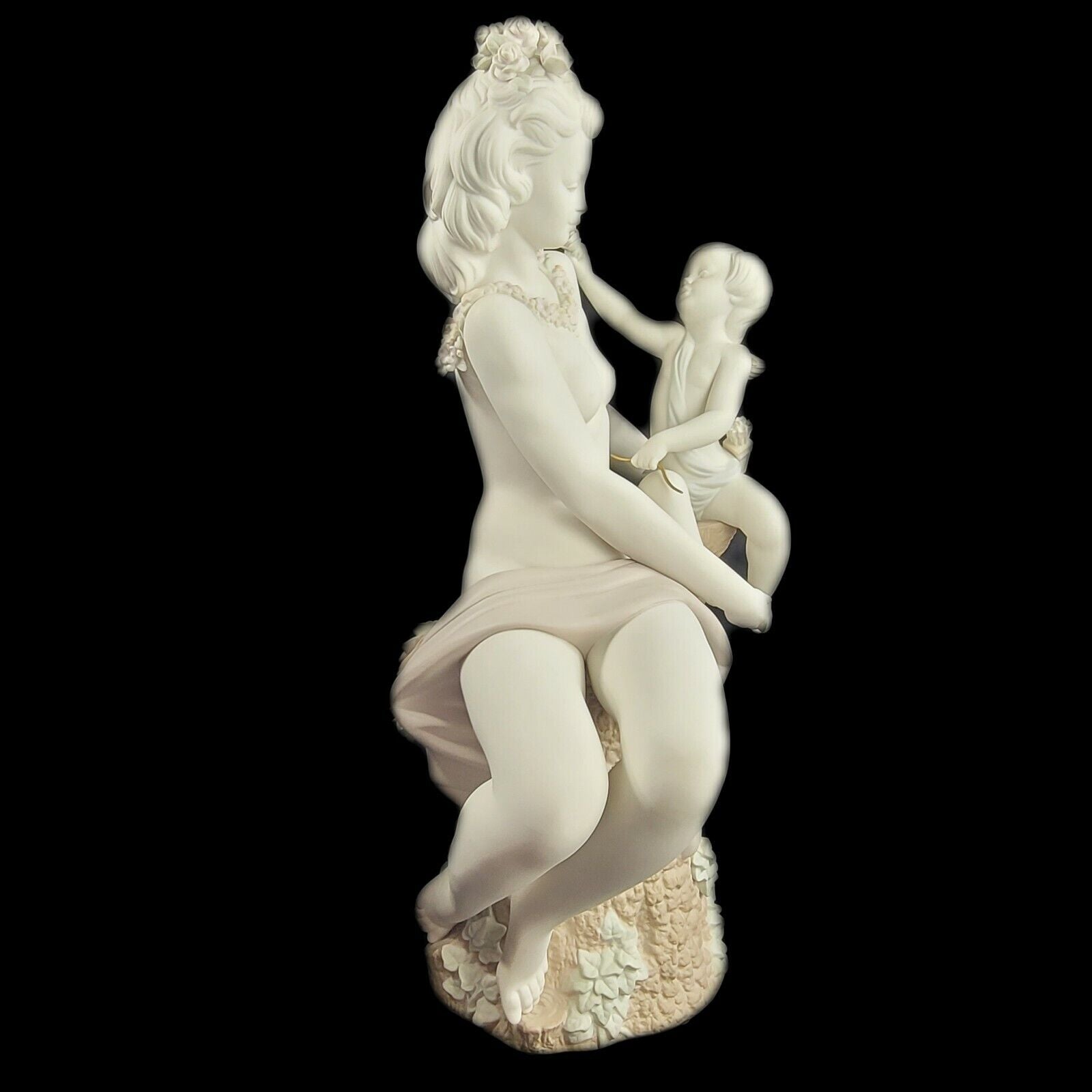 Lladro Venus and Cupid 1392 Retired Signed Limited Edition Rare - City  Farmhouse Antiques