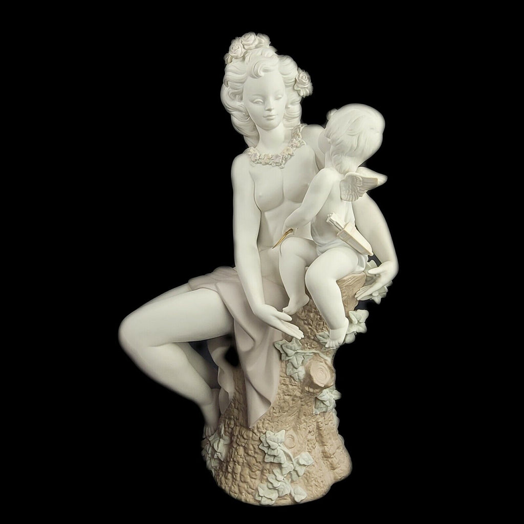 Lladro Venus and Cupid 1392 Retired Signed Limited Edition Rare