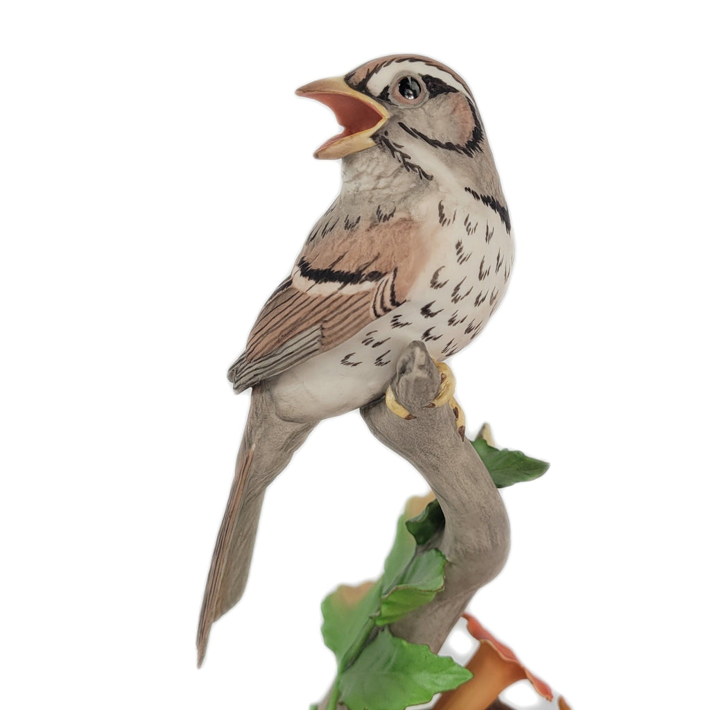 Boehm Porcelain Song Sparrow With Trumpet Vine 400-59