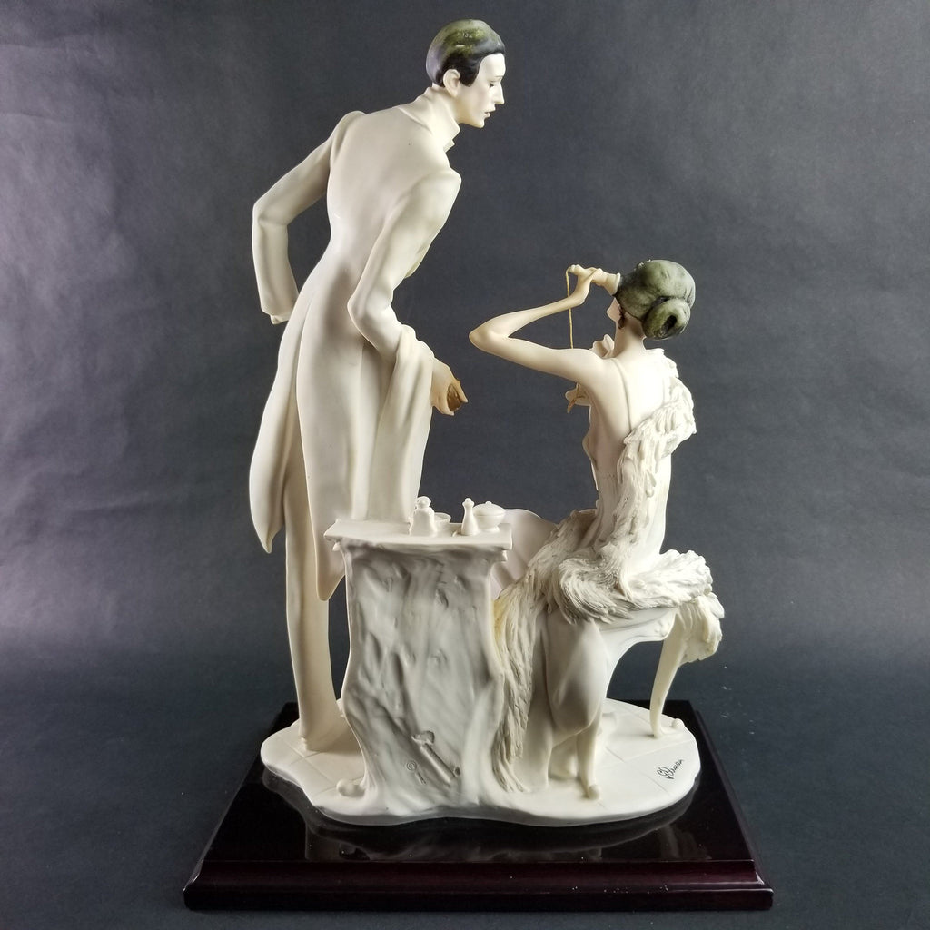 Giuseppe Armani Porcelain Figurine The Telephone Woman On The Phone 438C