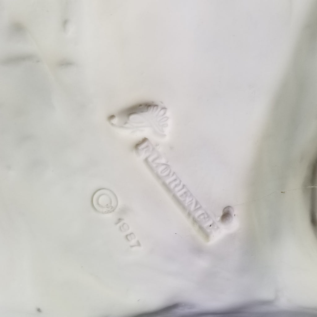 Giuseppe Armani Porcelain Figurine The Telephone Woman On The Phone 438C