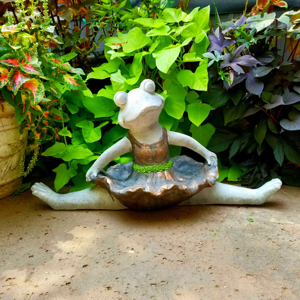 Magnesium Ballet Frog With Tutu Garden Decor Figurine Statue