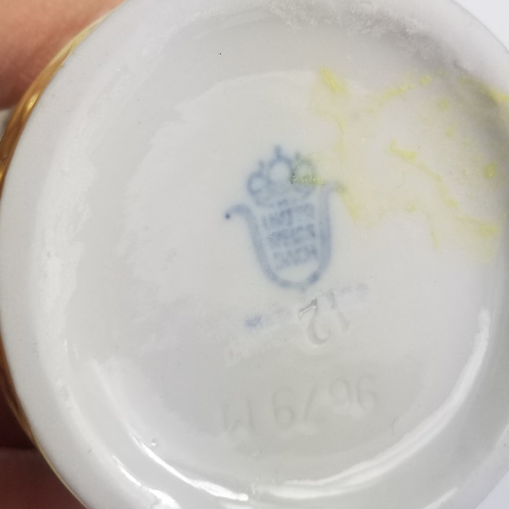 Unterweissbach Dresden Porcelain Girl And Boy Courting Couple Figurine